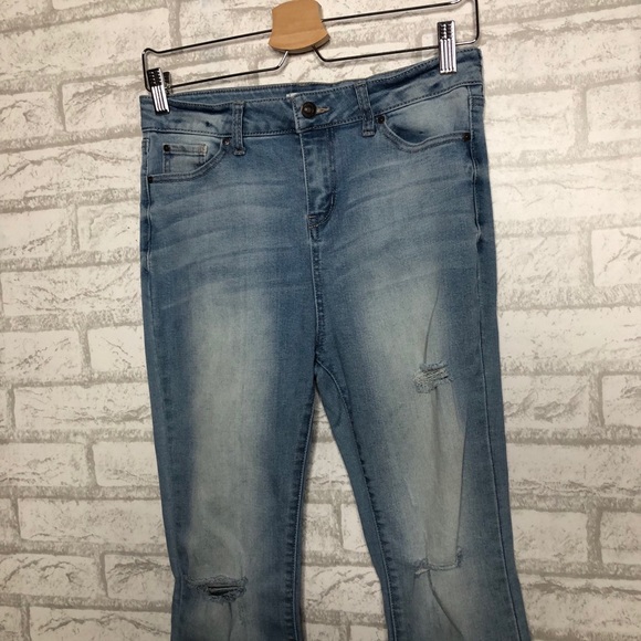 Sky & Sparrow Cropped Distressed Flairs - Picture 4 of 8